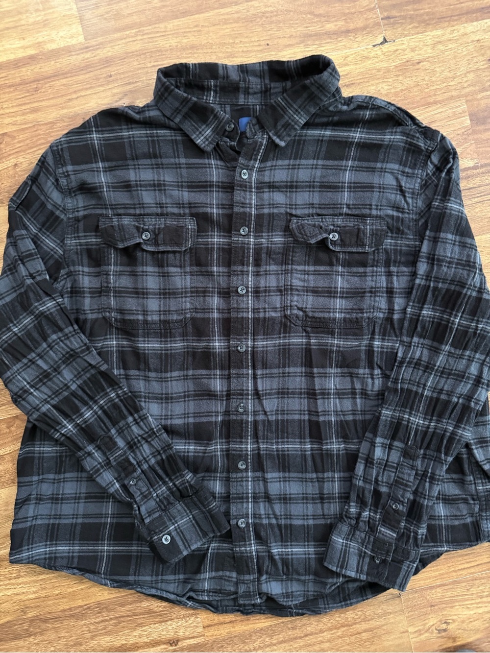 George Black & Gray Plaid Button-Down Shirt
